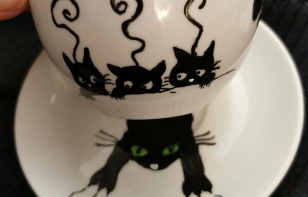 Ręcznie malowany komplet (filiżanka i spodek) Koty